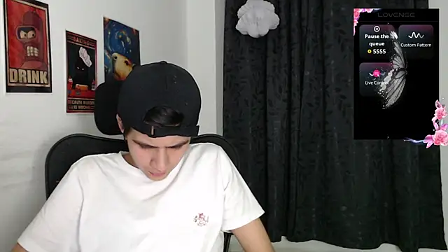 Snapshot of Dha_lia0 chatting on October 8, 2025, 3:26 am Dha lia0 online show from October 8, 2025, 3:26 am