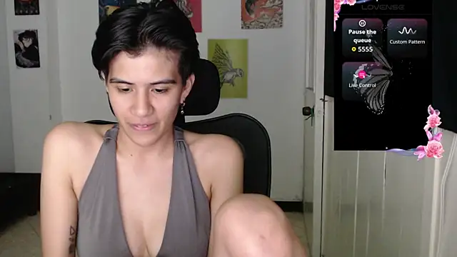 Snapshot of Dha_lia0 chatting on December 4, 2025, 1:48 am Dha lia0 online show from December 4, 2025, 1:48 am