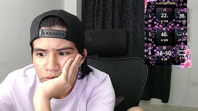 Snapshot of Dha_lia0 chatting on February 24, 2026, 3:37 am Dha lia0 online show from February 24, 2026, 3:37 am