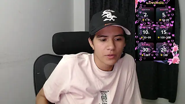 Snapshot of Dha_lia0 chatting on February 25, 2026, 3:49 am Dha lia0 online show from February 25, 2026, 3:49 am