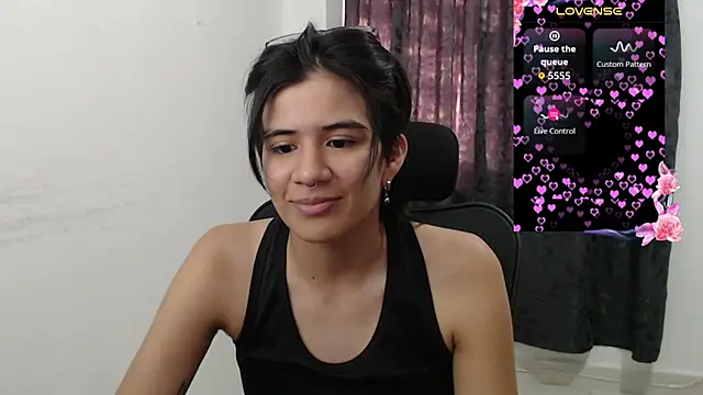 Snapshot of Dha_lia0 chatting on February 26, 2026, 7:13 pm Dha lia0 online show from February 26, 2026, 7:13 pm