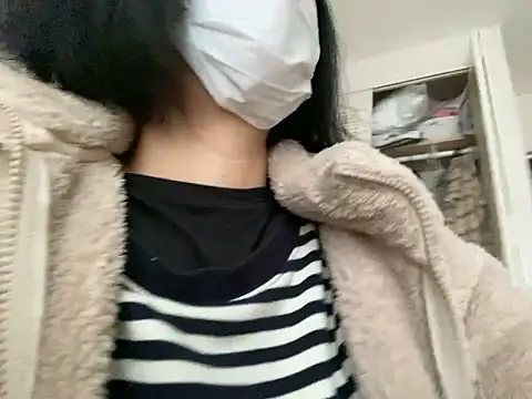 Snapshot of riri_riri_jp chatting on October 26, 2025, 1:00 am riri riri jp online show from October 26, 2025, 1:00 am