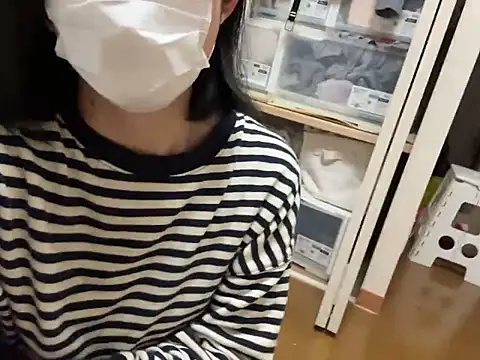 Snapshot of riri_riri_jp chatting on March 19, 2026, 12:53 pm riri riri jp online show from March 19, 2026, 12:53 pm