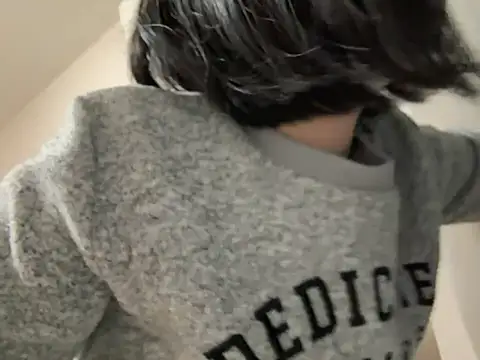 Snapshot of riri_riri_jp chatting on March 21, 2026, 9:47 am riri riri jp online show from March 21, 2026, 9:47 am