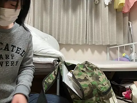 Snapshot of riri_riri_jp chatting on March 25, 2026, 11:27 am riri riri jp online show from March 25, 2026, 11:27 am