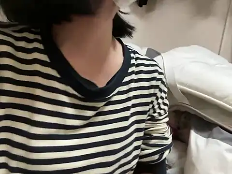 Snapshot of riri_riri_jp chatting on March 29, 2026, 3:45 pm riri riri jp online show from March 29, 2026, 3:45 pm