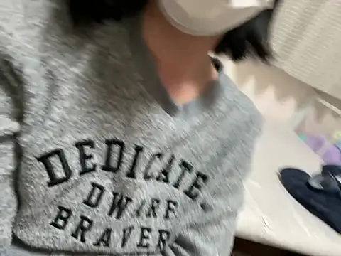 Snapshot of riri_riri_jp chatting on April 3, 2026, 12:03 pm riri riri jp online show from April 3, 2026, 12:03 pm