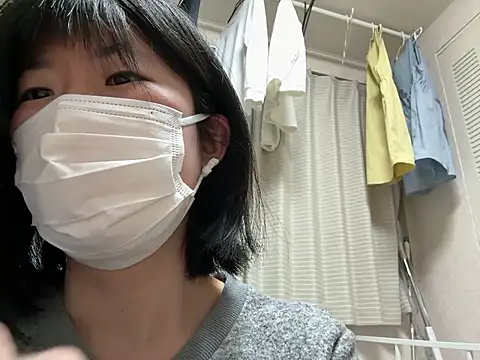 Snapshot of riri_riri_jp chatting on April 4, 2026, 9:18 am riri riri jp online show from April 4, 2026, 9:18 am