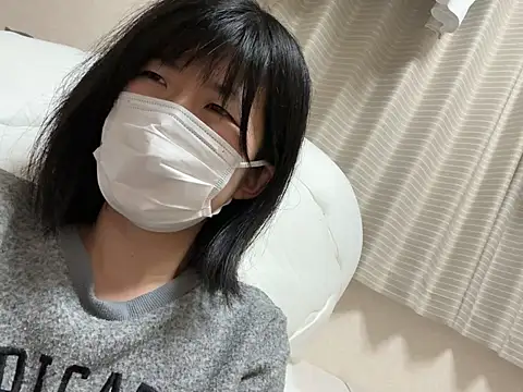 Snapshot of riri_riri_jp chatting on April 10, 2026, 11:37 am riri riri jp online show from April 10, 2026, 11:37 am