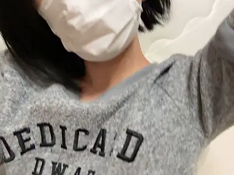 Snapshot of riri_riri_jp chatting on April 14, 2026, 11:38 am riri riri jp online show from April 14, 2026, 11:38 am