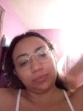 criscrispdv online show from March 19, 2026, 4:05 am