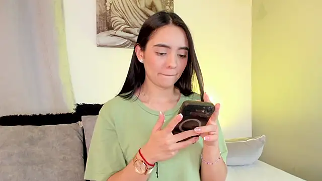 Snapshot of miss_hellen2 chatting on March 14, 2025, 1:37 am miss hellen2 online show from March 14, 2025, 1:37 am