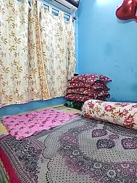 hevensex143 online show from April 8, 2026, 7:47 pm