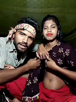 Hot couple 1 online show from March 20, 2025, 5:36 pm