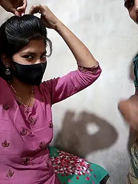 Hot couple 1 online show from March 20, 2026, 6:07 am