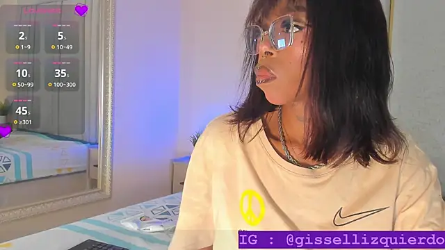 Snapshot of Liincostelloo chatting on October 3, 2025, 7:44 pm Liincostelloo online show from October 3, 2025, 7:44 pm