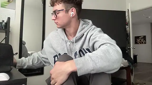 Snapshot of ryan_28747 chatting on November 20, 2025, 9:25 pm ryan 28747 online show from November 20, 2025, 9:25 pm