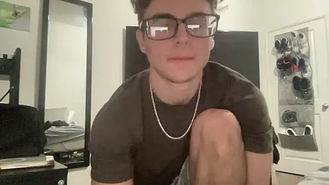 Snapshot of ryan_28747 chatting on November 26, 2025, 7:31 am ryan 28747 online show from November 26, 2025, 7:31 am