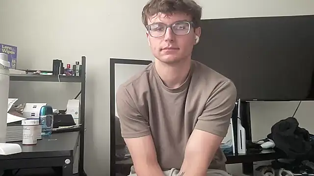 Snapshot of ryan_28747 chatting on April 11, 2026, 8:57 pm ryan 28747 online show from April 11, 2026, 8:57 pm