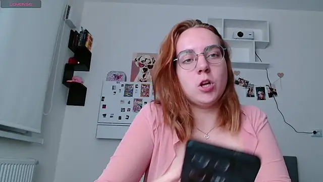 Snapshot of _candy__sweet__ chatting on September 19, 2025, 7:03 pm candy sweet online show from September 19, 2025, 7:03 pm