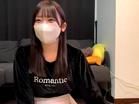 Snapshot of shina_mo_n_ch chatting on November 7, 2025, 1:11 pm shina mo n ch online show from November 7, 2025, 1:11 pm