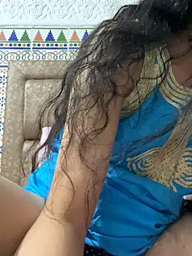 majdolin78 online show from September 23, 2025, 9:40 pm