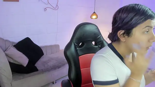 Hiraku dl online show from March 3, 2025, 10:42 pm