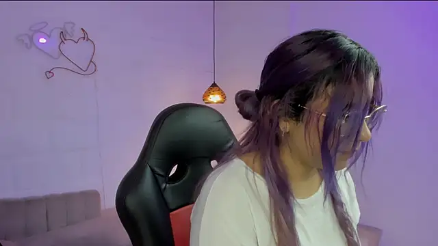 Hiraku dl online show from March 17, 2025, 10:38 pm