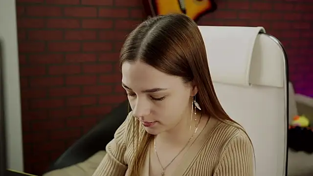 PamBeesly online show from January 22, 2025, 9:24 am