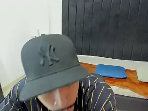 Snapshot of brad_usma chatting on February 12, 2025, 4:54 am brad usma online show from February 12, 2025, 4:54 am