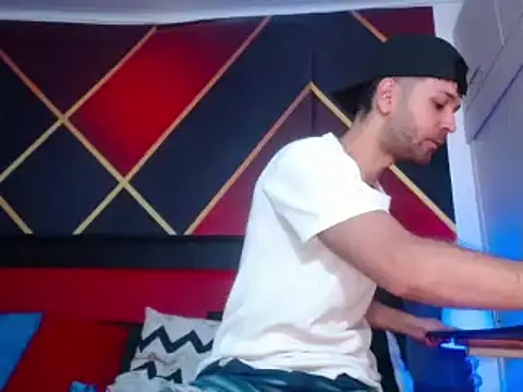 Cristian white online show from February 10, 2025, 3:10 pm