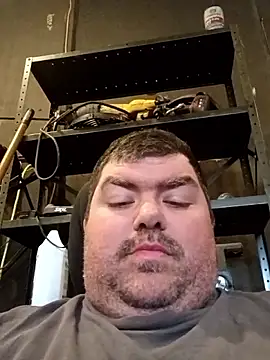 Rcraigue4 online show from October 24, 2025, 9:00 pm