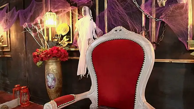 Bella Smiith  online show from October 29, 2025, 12:40 pm