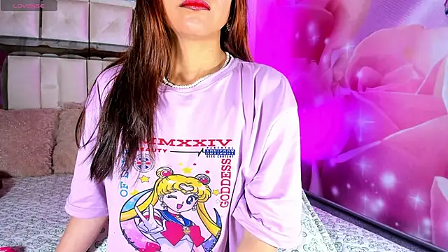 emili clark online show from October 14, 2025, 5:08 am