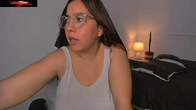 brithany olson25 online show from January 29, 2025, 5:40 am