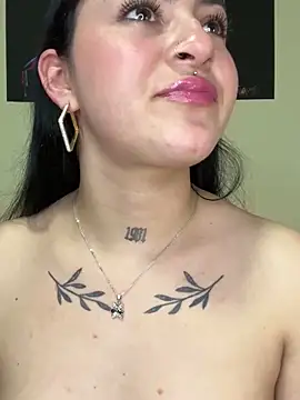 Emmie Hot online show from March 11, 2025, 3:34 pm