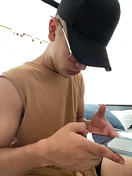 Snapshot of Diegosavage3 chatting on September 19, 2025, 3:34 pm Diegosavage3 online show from September 19, 2025, 3:34 pm