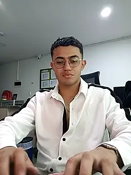 Snapshot of Thonny-becker chatting on February 22, 2025, 10:42 pm Thonny-becker online show from February 22, 2025, 10:42 pm