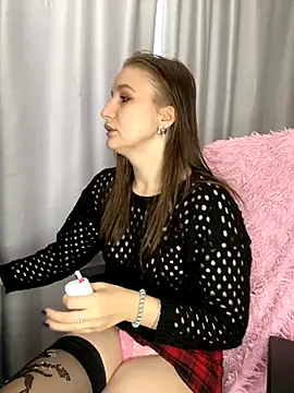 LillyFan-X online show from November 3, 2025, 4:36 am