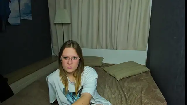 TessaSwans online show from January 30, 2025, 6:21 pm