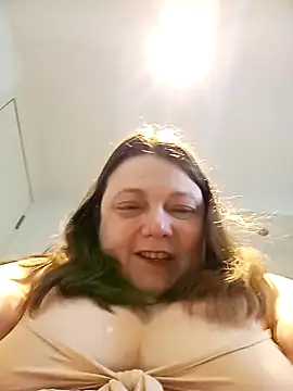 HotHornyEmmaX online show from April 11, 2026, 6:18 am