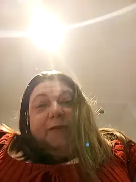 HotHornyEmmaX online show from April 16, 2026, 5:19 am