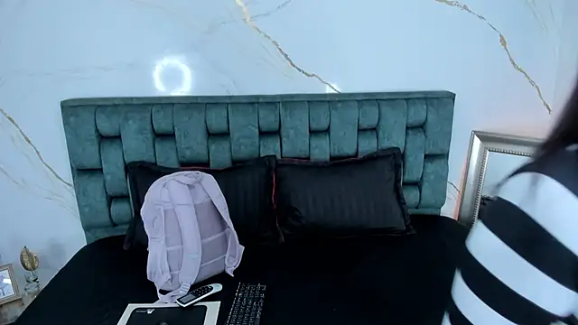 Snapshot of fierygroup chatting on November 23, 2025, 12:54 am fierygroup online show from November 23, 2025, 12:54 am