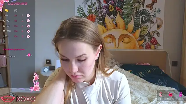 DianaShermy online show from December 16, 2025, 10:09 am