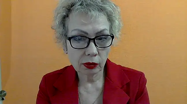 NessyJenixs online show from February 9, 2025, 6:05 pm