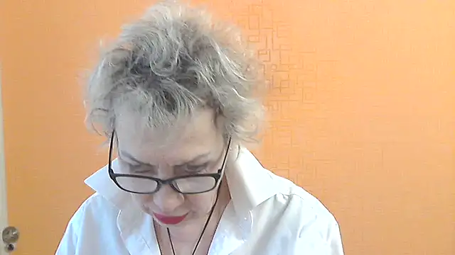 NessyJenixs online show from March 17, 2026, 2:31 pm