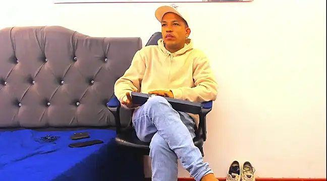 carlos alber12 online show from March 16, 2025, 11:49 am