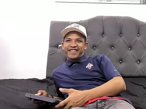 carlos alber12 online show from March 22, 2025, 12:14 pm