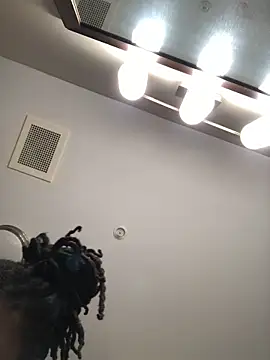 theprettysoles online show from April 10, 2026, 10:03 pm