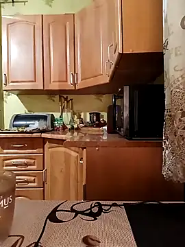 Snapshot of Laura_Kiss chatting on March 19, 2026, 4:33 pm Laura Kiss online show from March 19, 2026, 4:33 pm